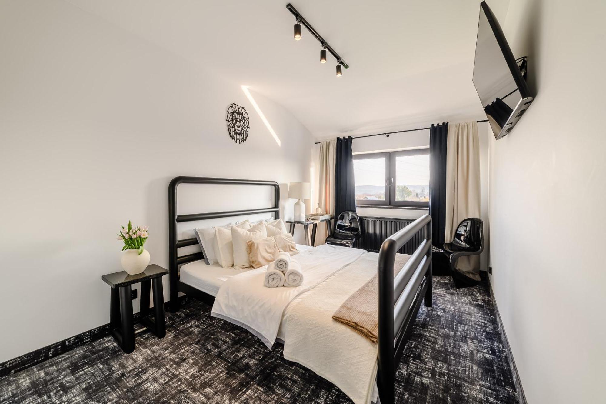 Golden Lion House Bed&Breakfast Rumia Extérieur photo